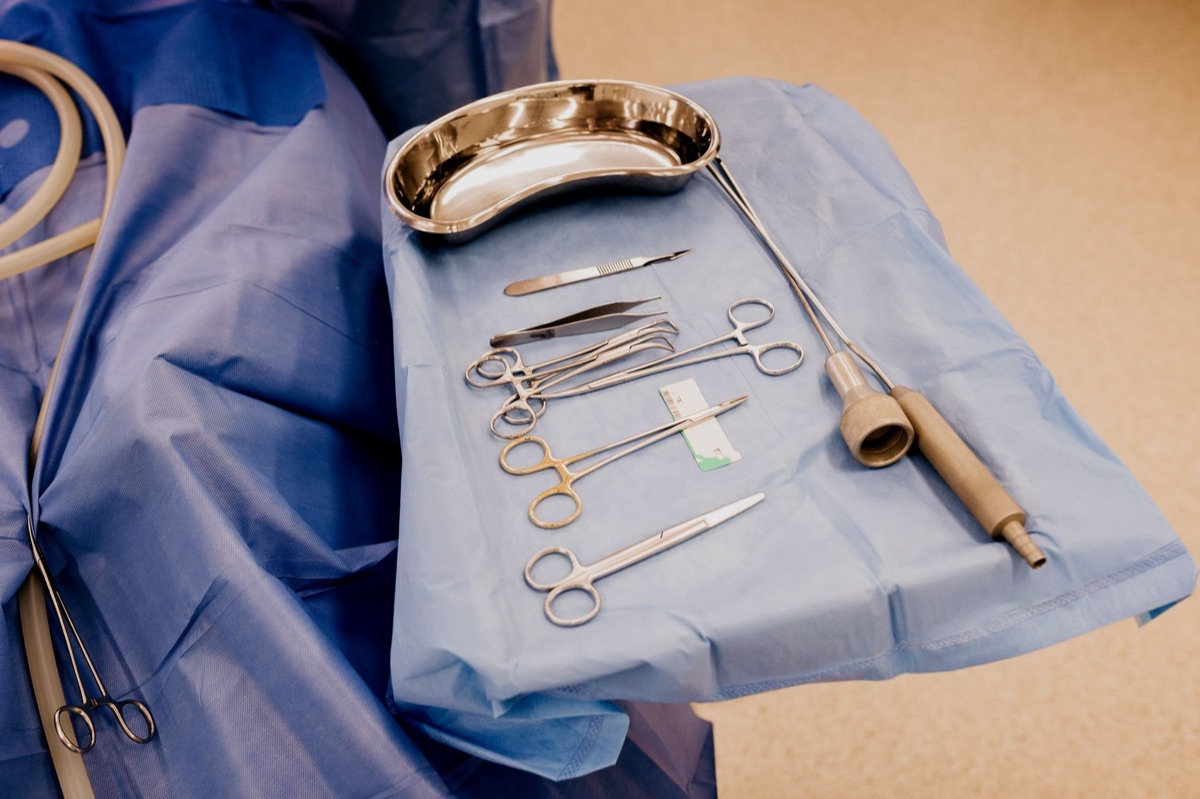 surgicalequipment op sterilisatiebalk