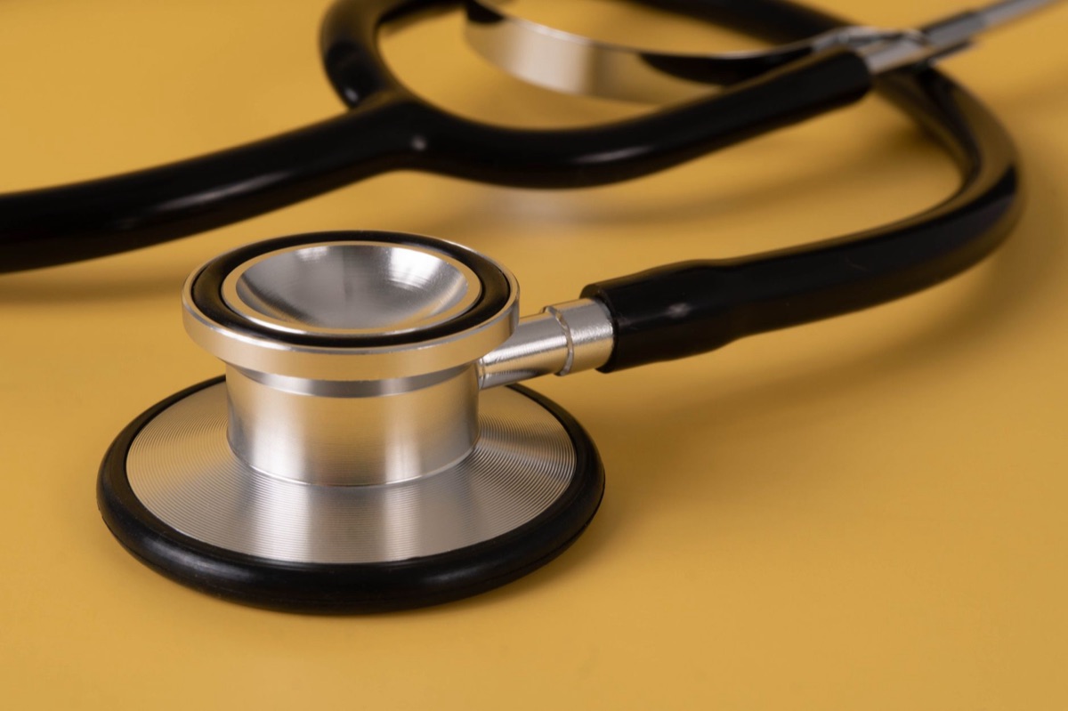 Stetoscopio e attrezzatura medica professionale.